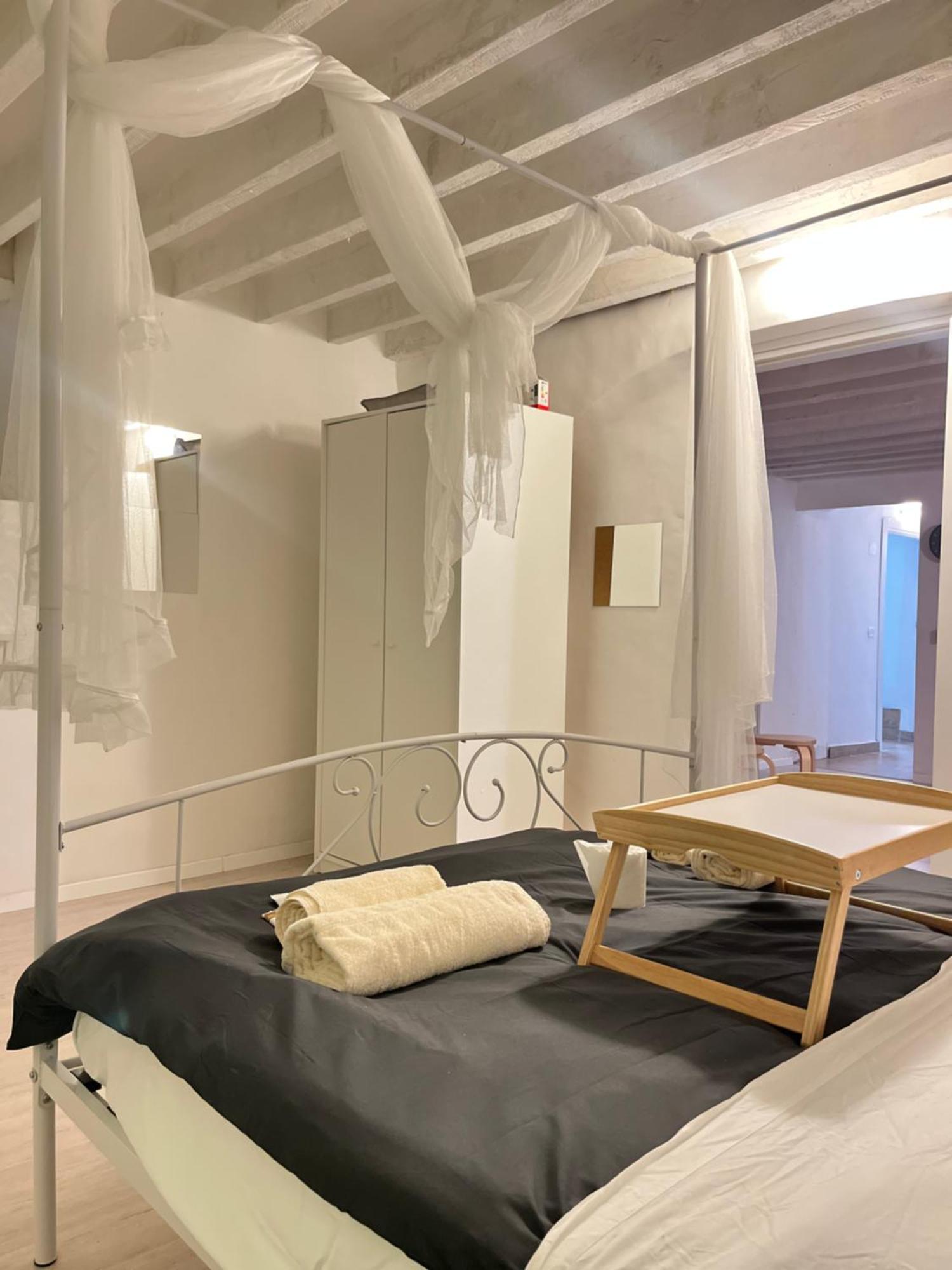Genova Centro Affittacamere- Bagno In Comune Exterior foto